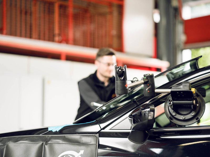 smart-repair-hagelschaden-werkstatt..jpg Bild smart-repair-hagelschaden-werkstatt..jpg